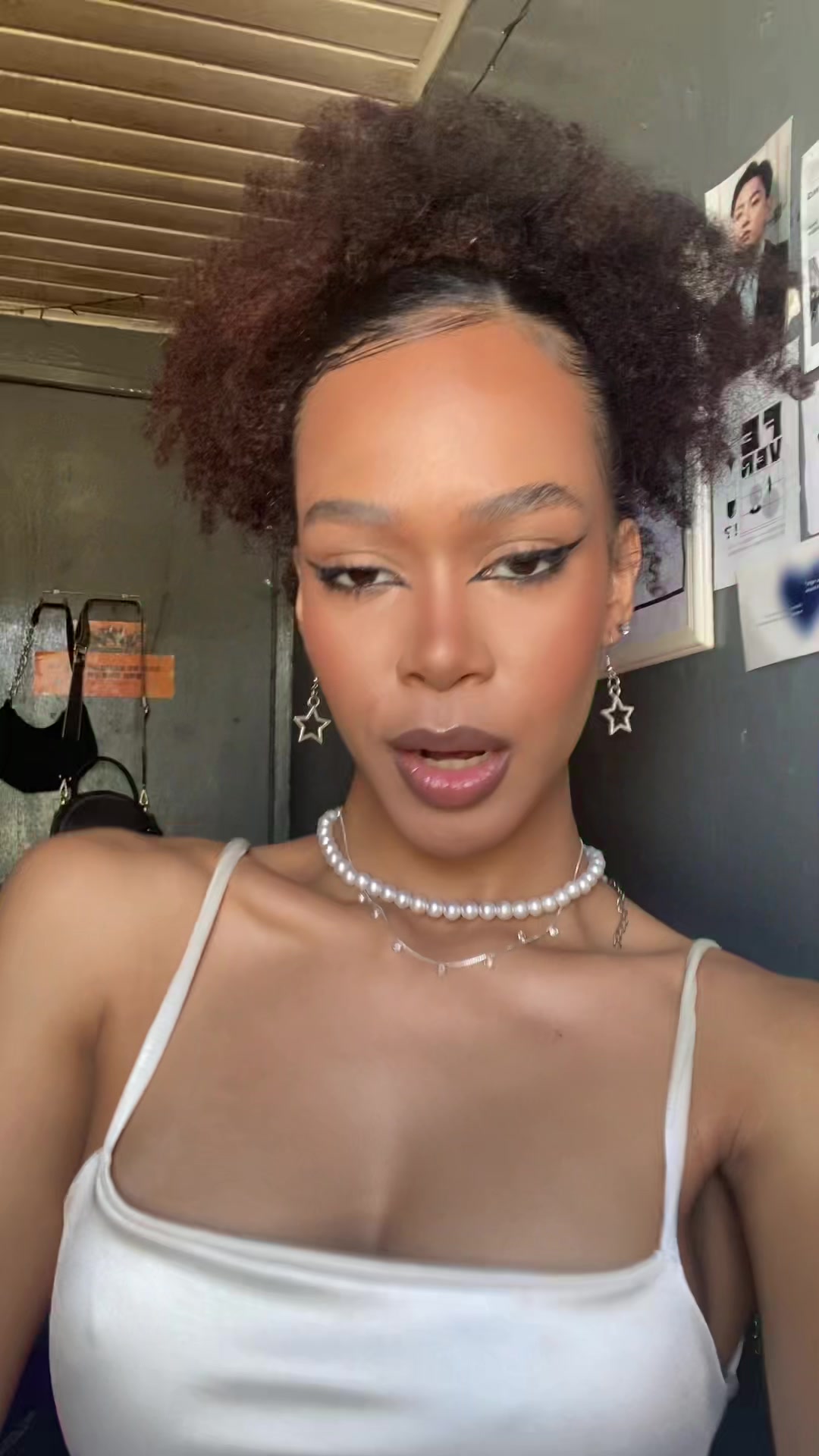 @emyvtoria