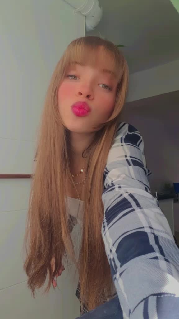 @ᴋᴀʀ֟፝ᴏʟᴀʏꨄ︎