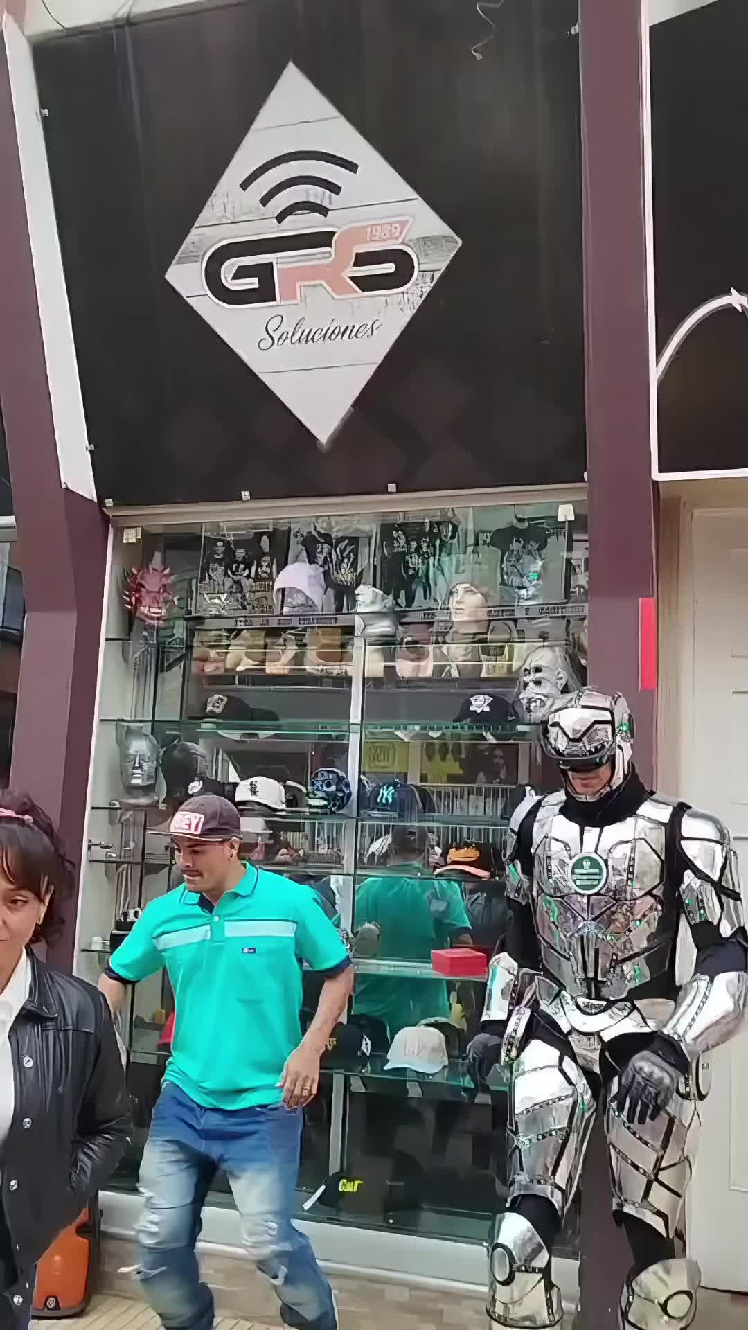 @ROBOTRON