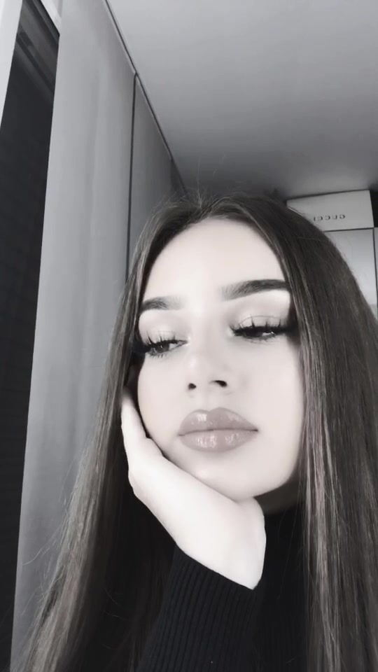 @Dzana