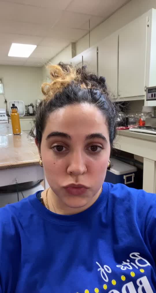 @Mia