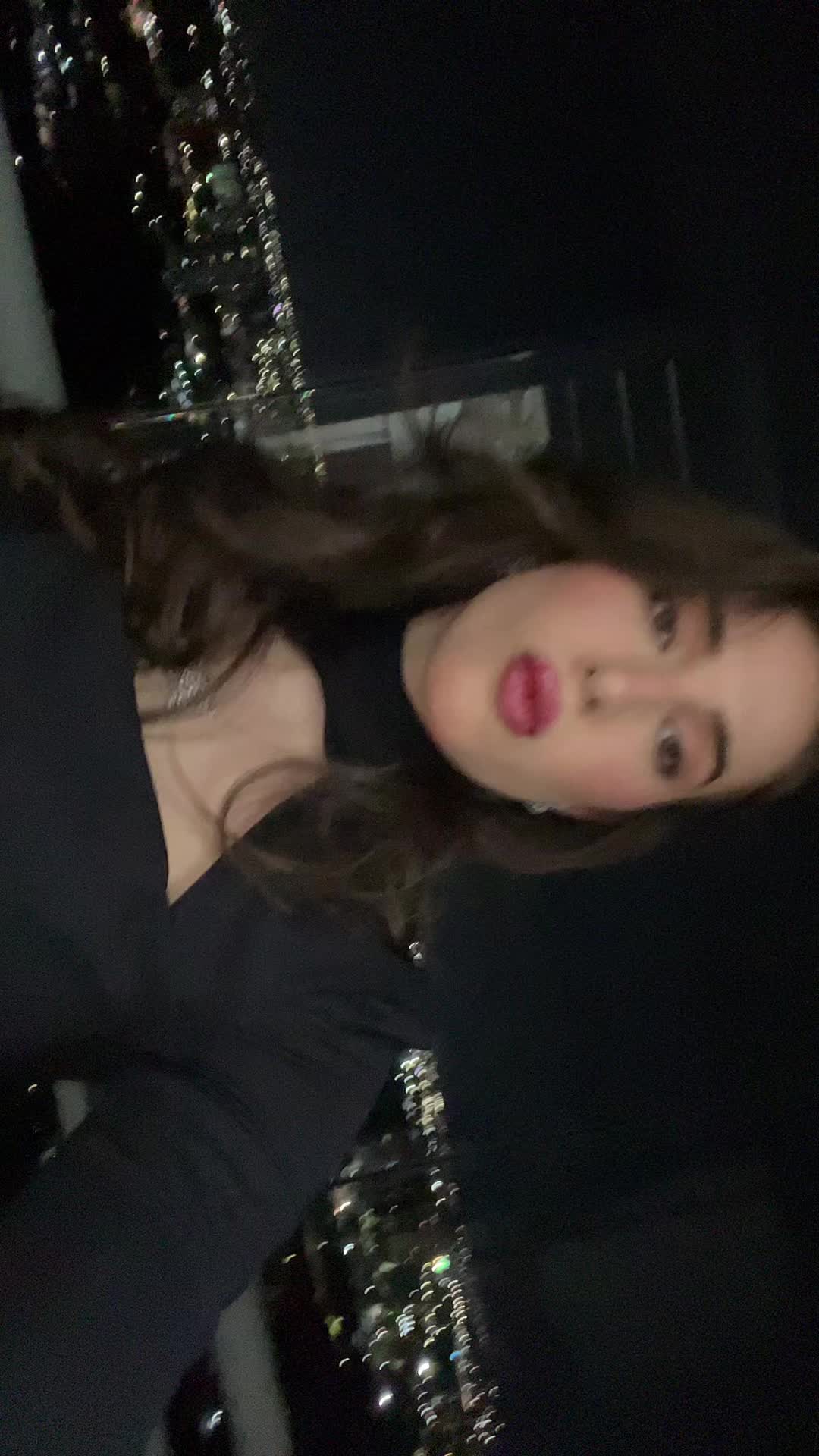 @Iza