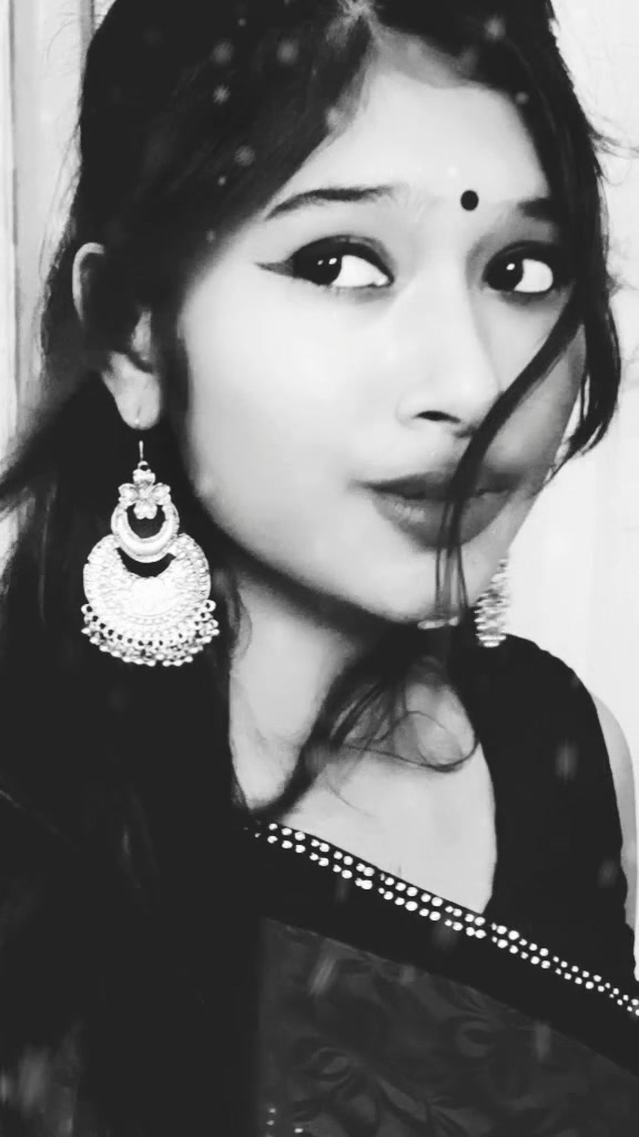 @💚sonam pathak💚
