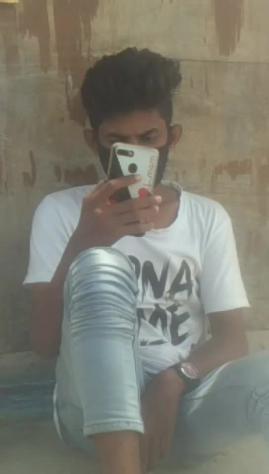 @๐ฅMr._ลrinith_Model?