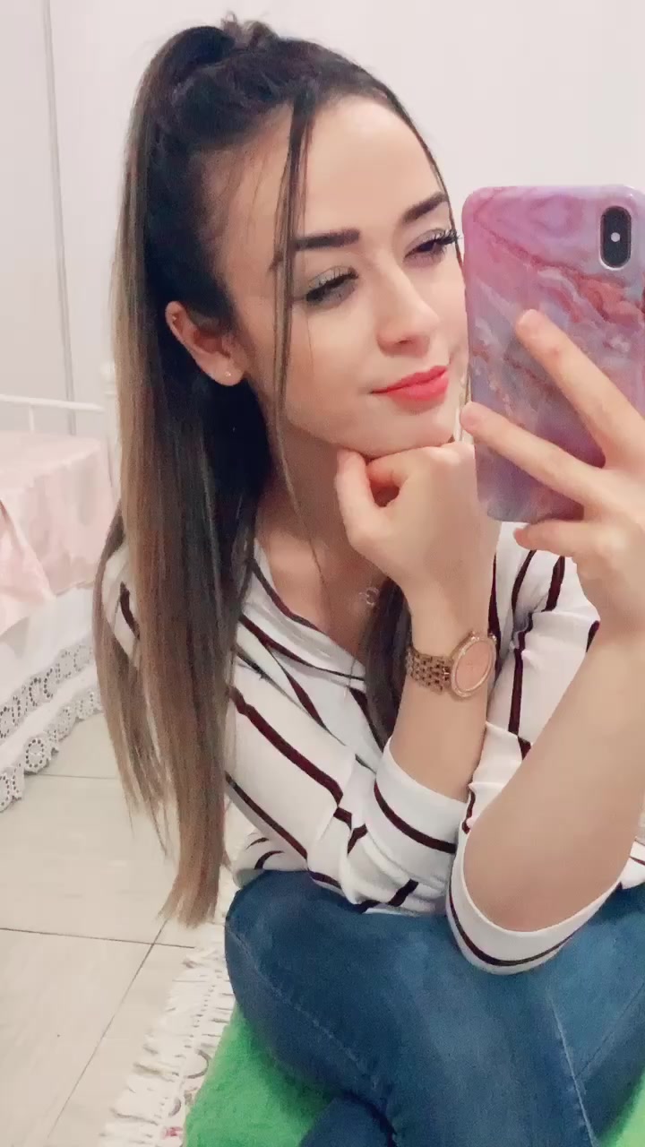 @melooosh40