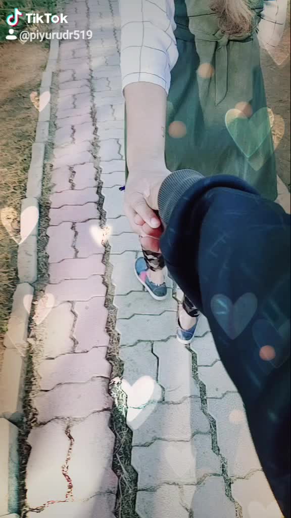 @By....By....Tik tok