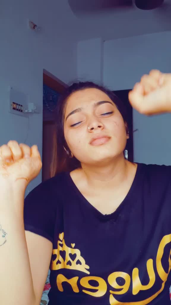 @_Diya_ makwana_