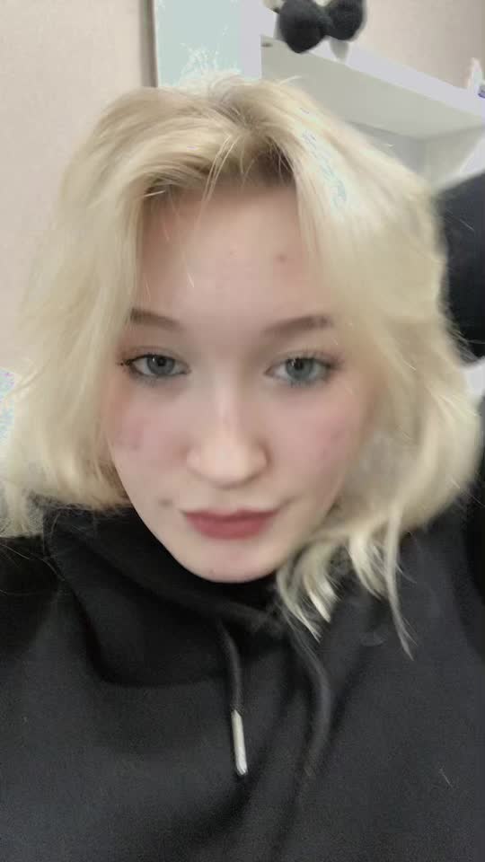 @akv9rr