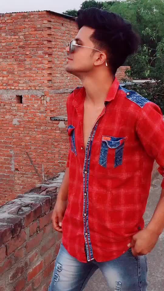 @Alexkhan