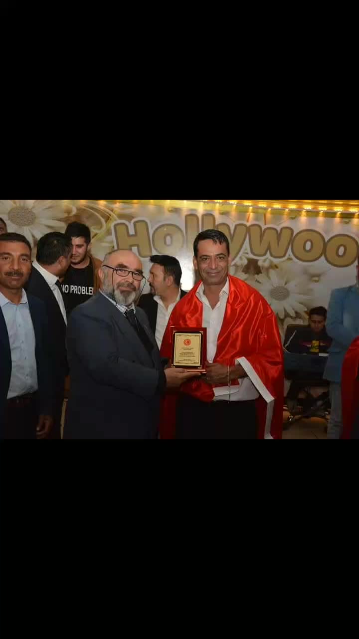 @M&uuml;sl&uuml;m Akar