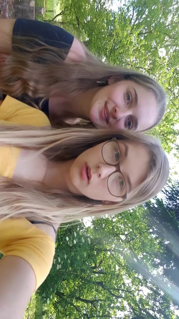 @Elisa & Lisa