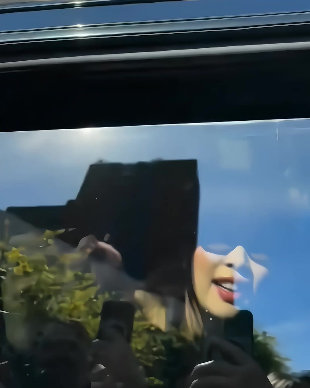 @ʀᴏꜱᴇ́ʙᴜᴅꜱ