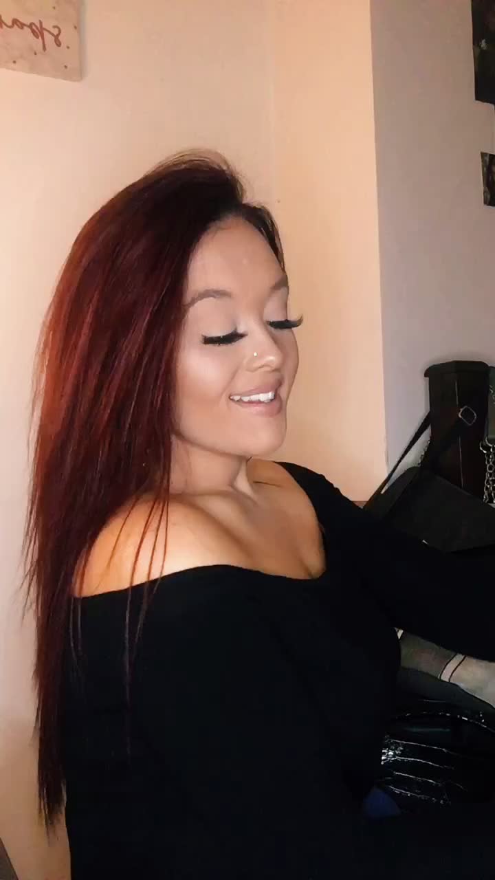 @Jessmartin backup/live😘