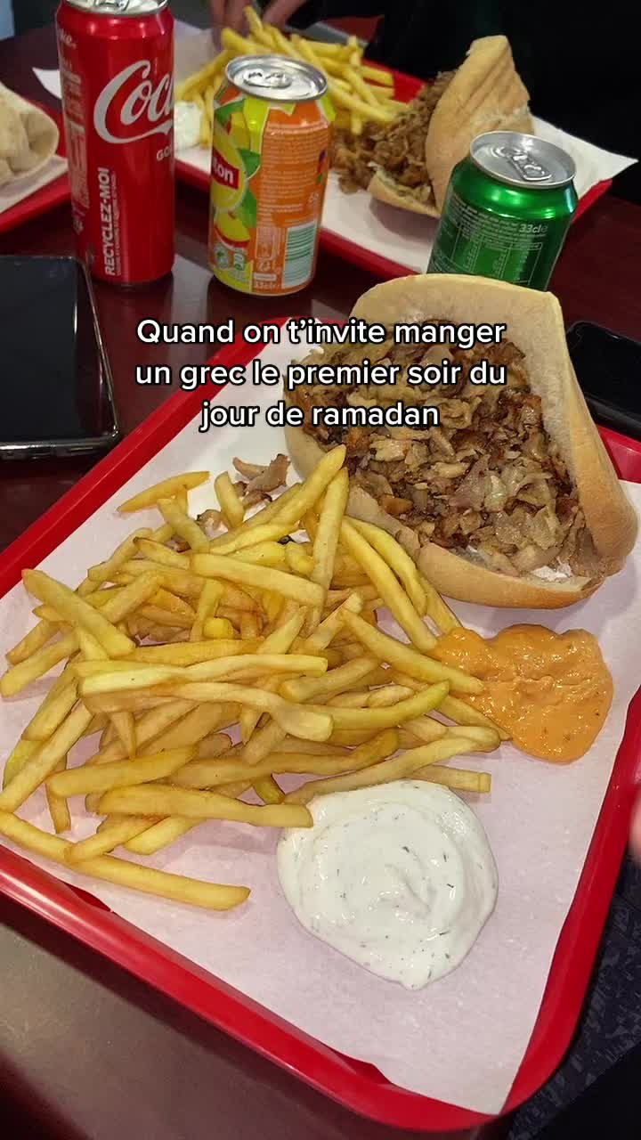 @Momoo Elh (Compte Spam)