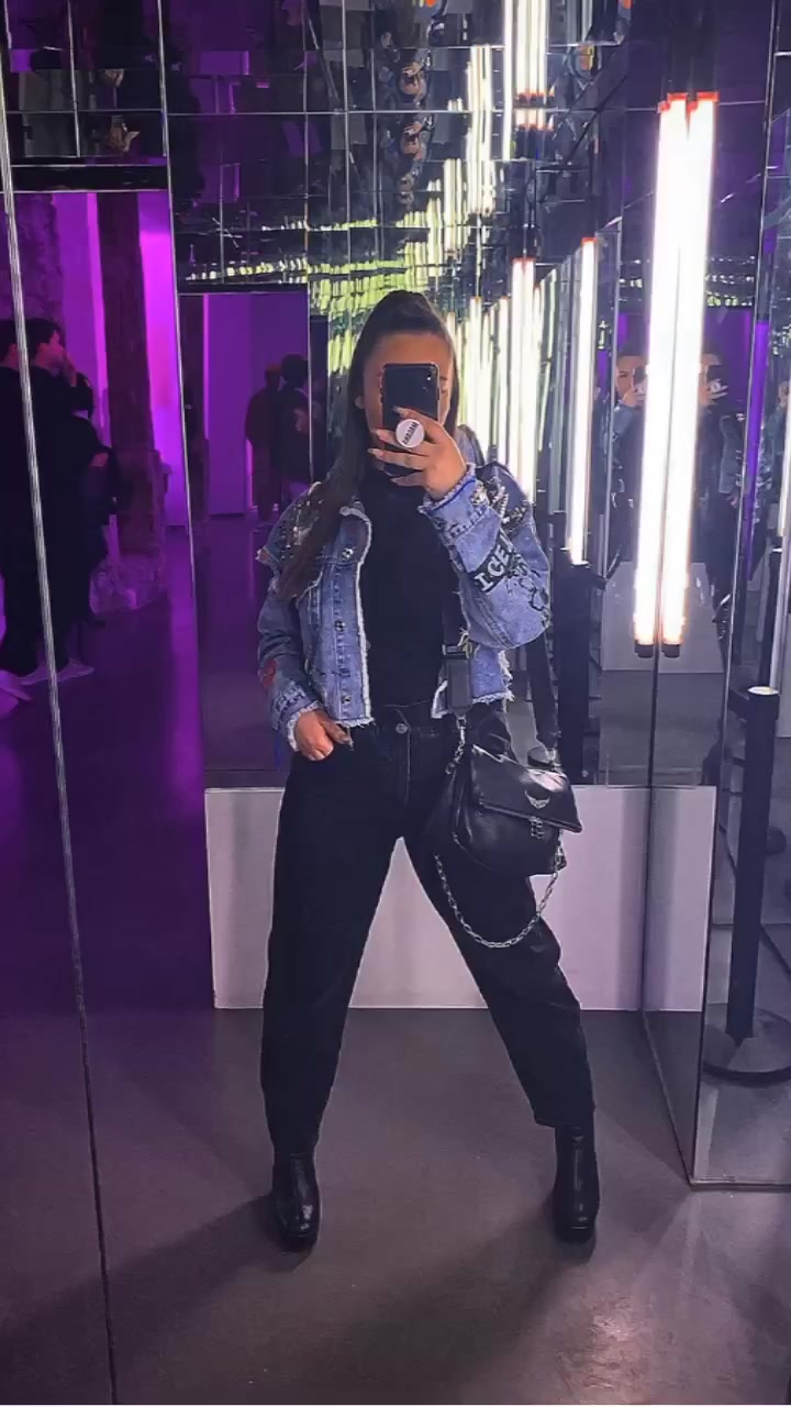 @Noasini_