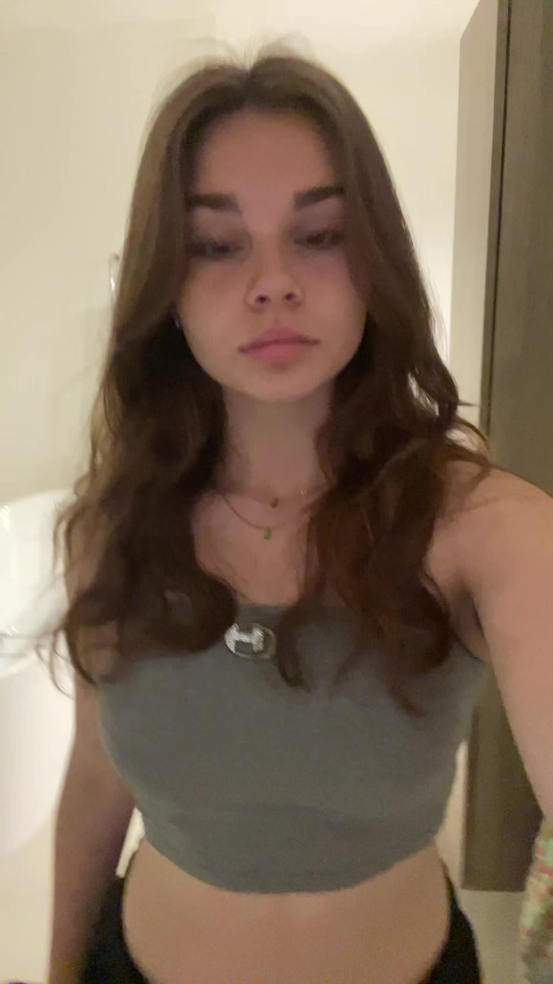 @😻