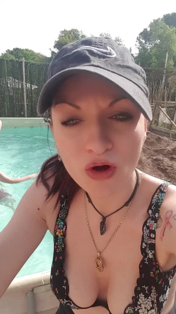 @FANIKIA