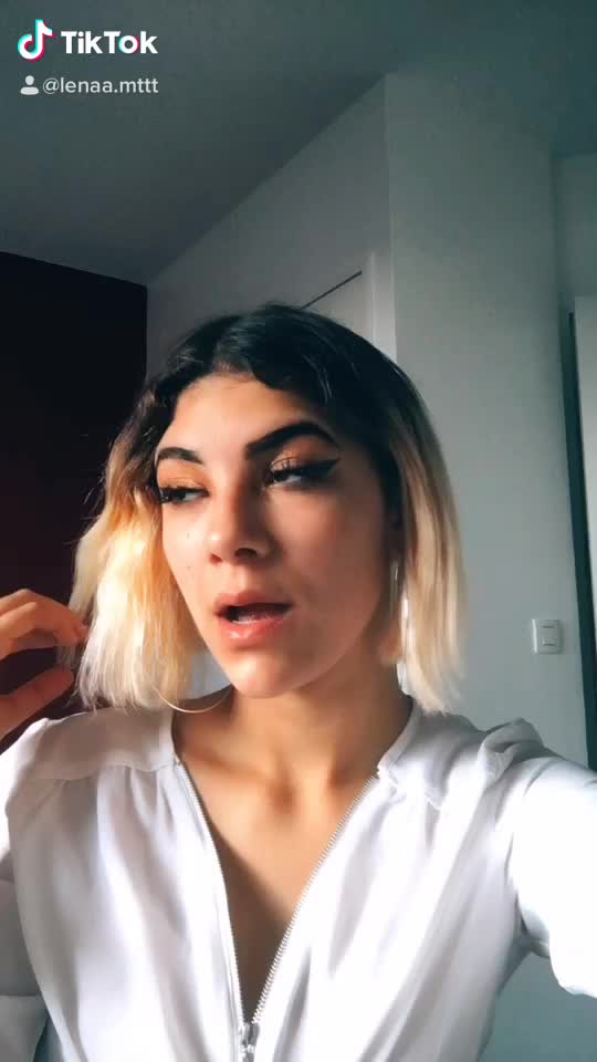 @Lenaa