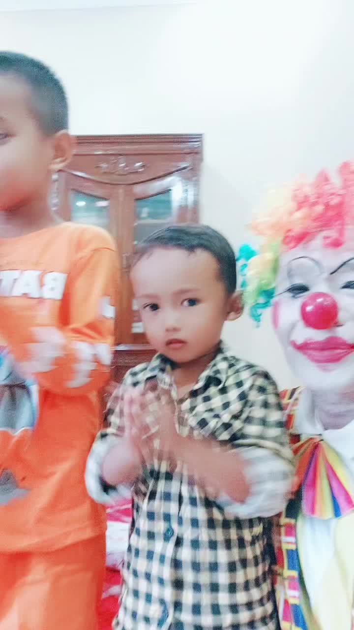@Badut salamun