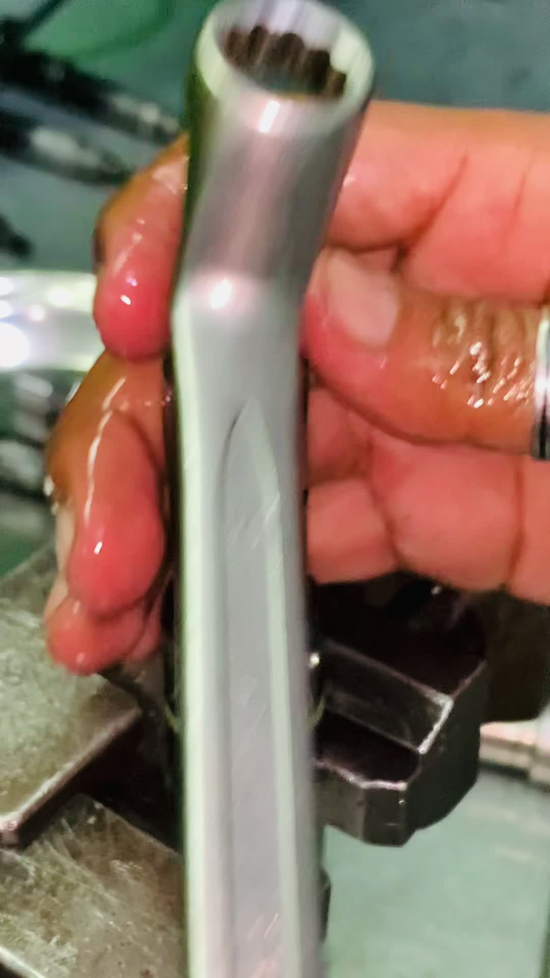 @h.m....diesellab