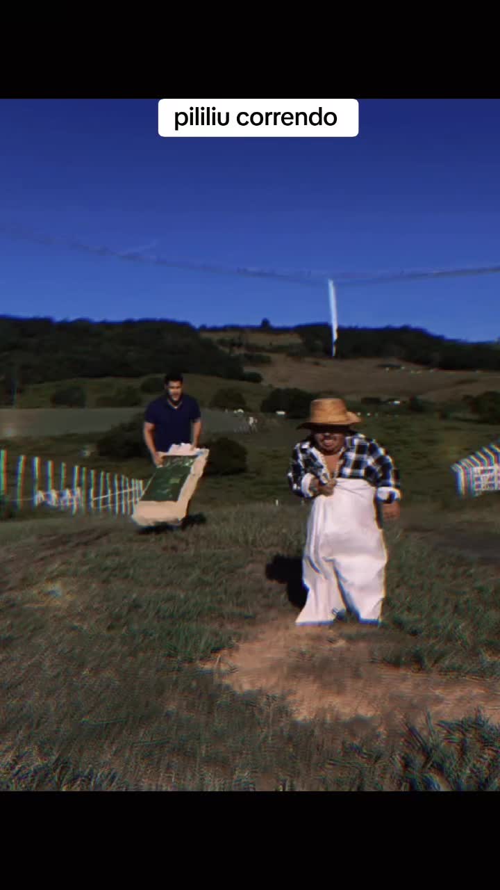 @com&eacute;dia