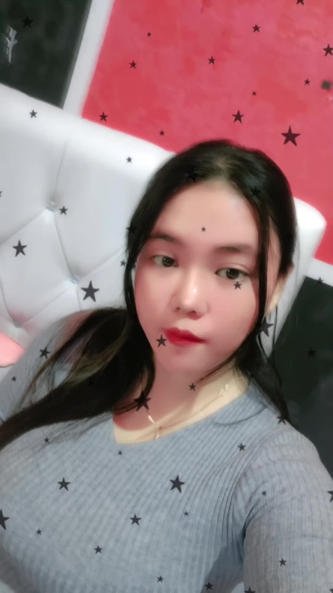 @L E O ✨