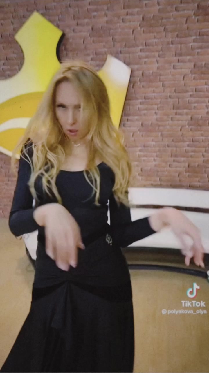 @𝑷𝑶𝑳𝒀𝑨𝑲𝑶𝑽𝑨𝑭𝑨𝑴𝑰𝑳𝒀