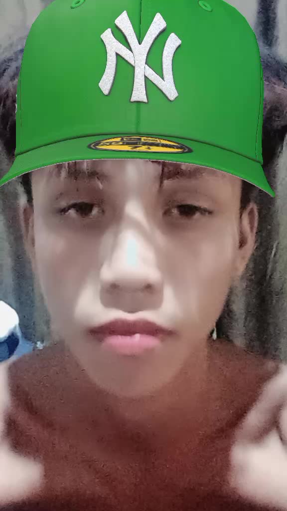 @P ai n :{
