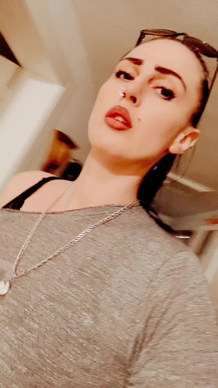 @vikakiruschkin