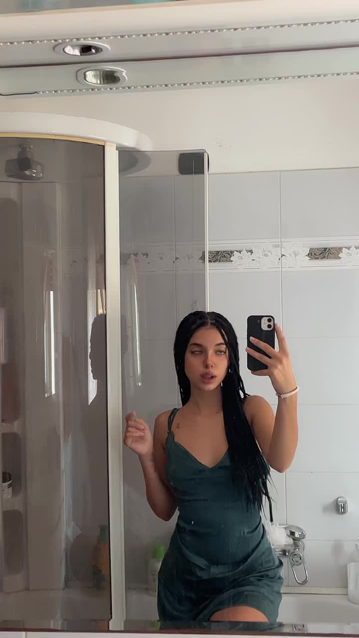 @Shakira🪬