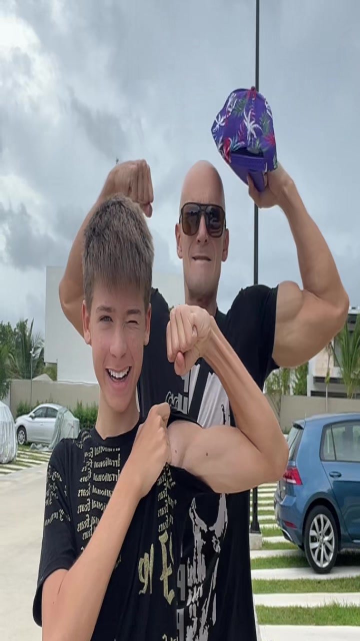@AndrewHappy