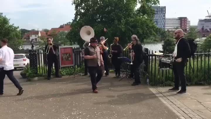 @Vibe City Street Brass