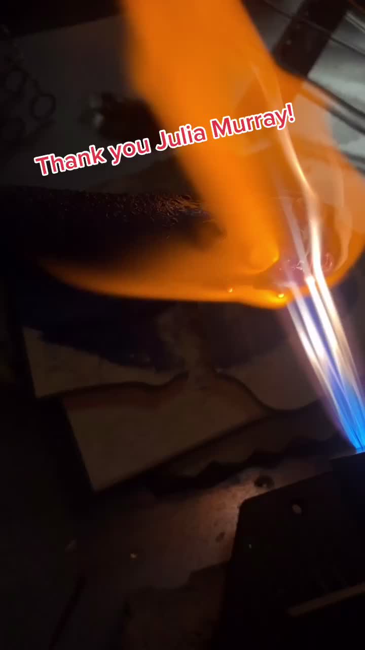 @LooLooGlass