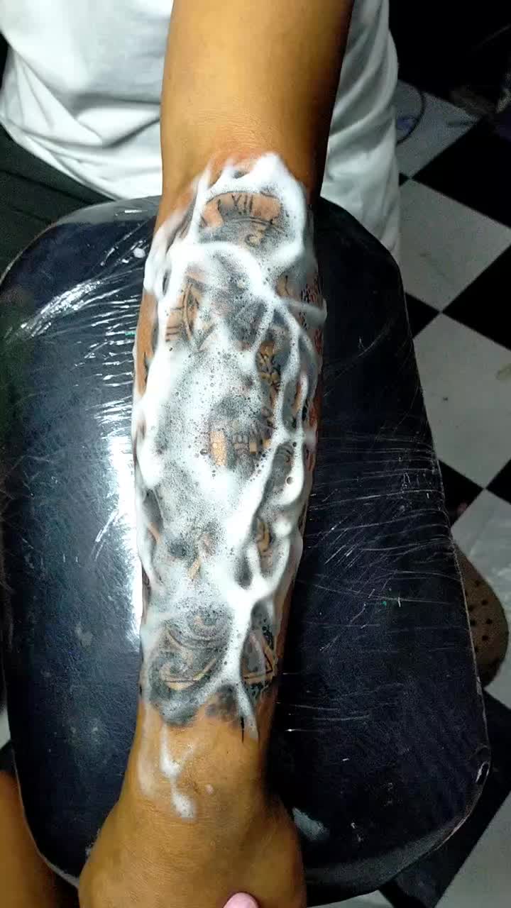 @calvin cruz tattoo