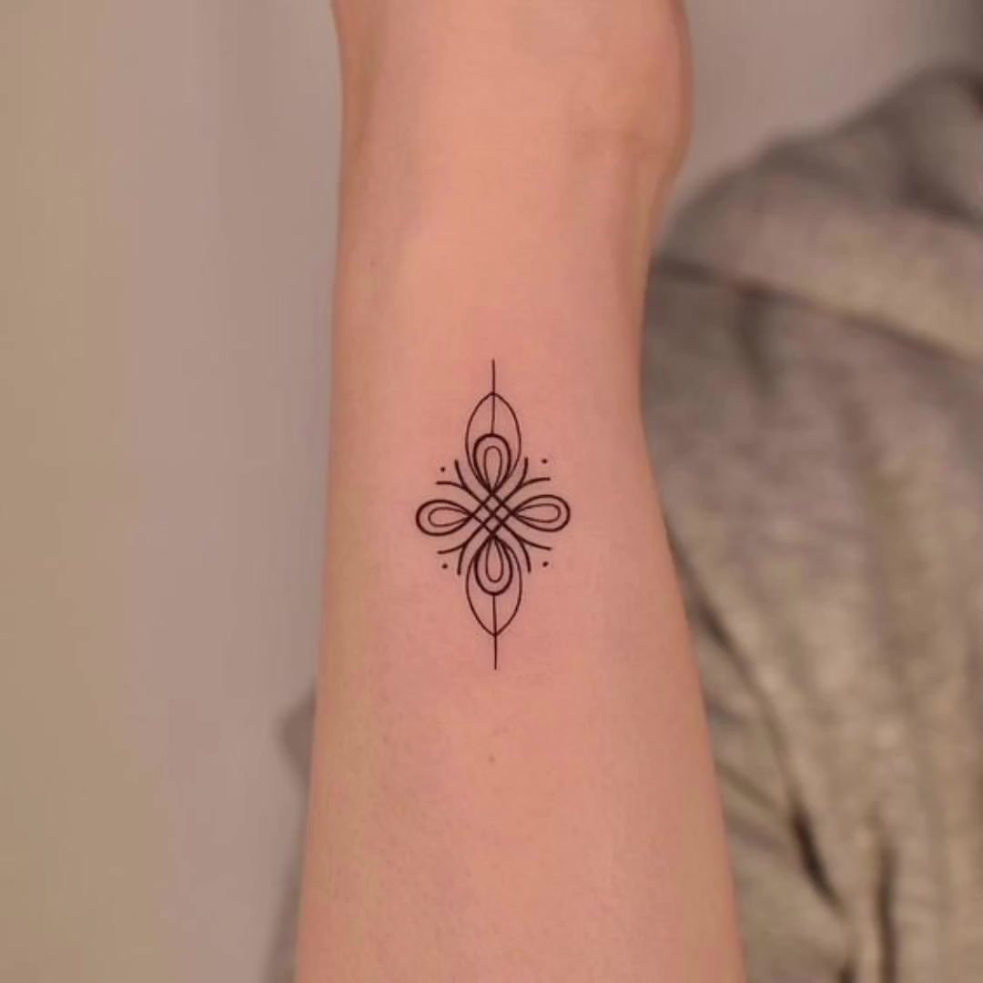 @minimal tattoo ink