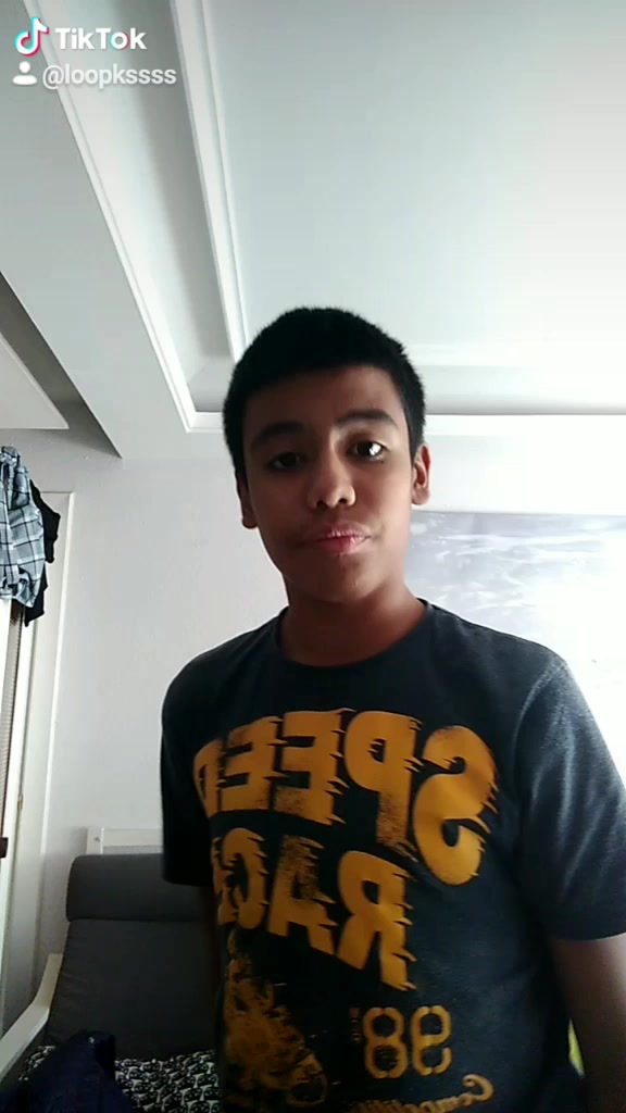 @alex001112
