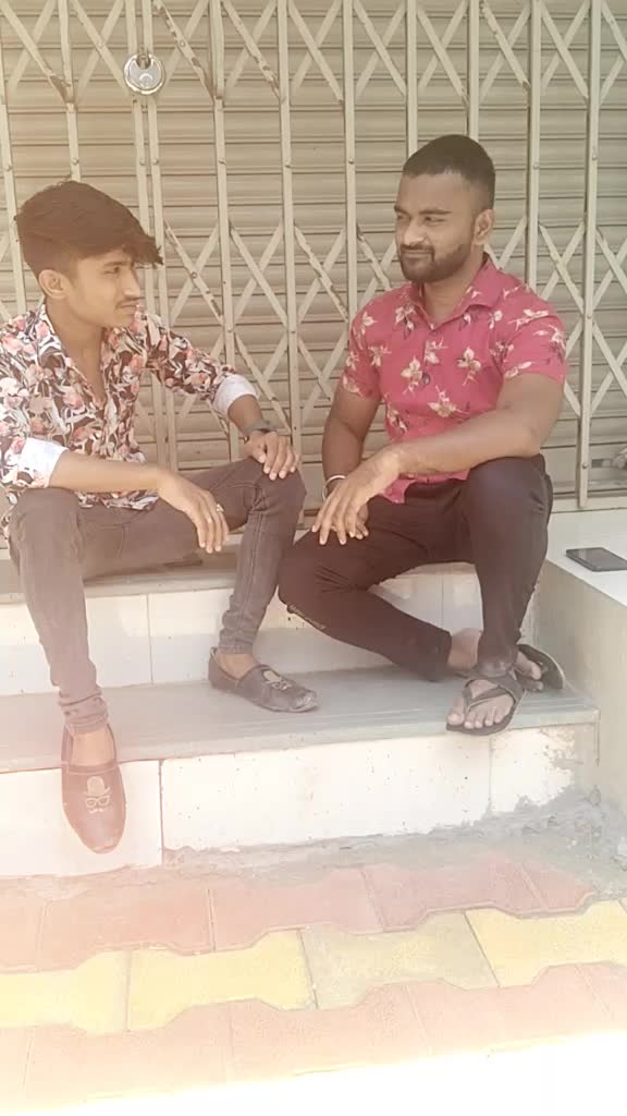 @BADBOI👅_《YASH》