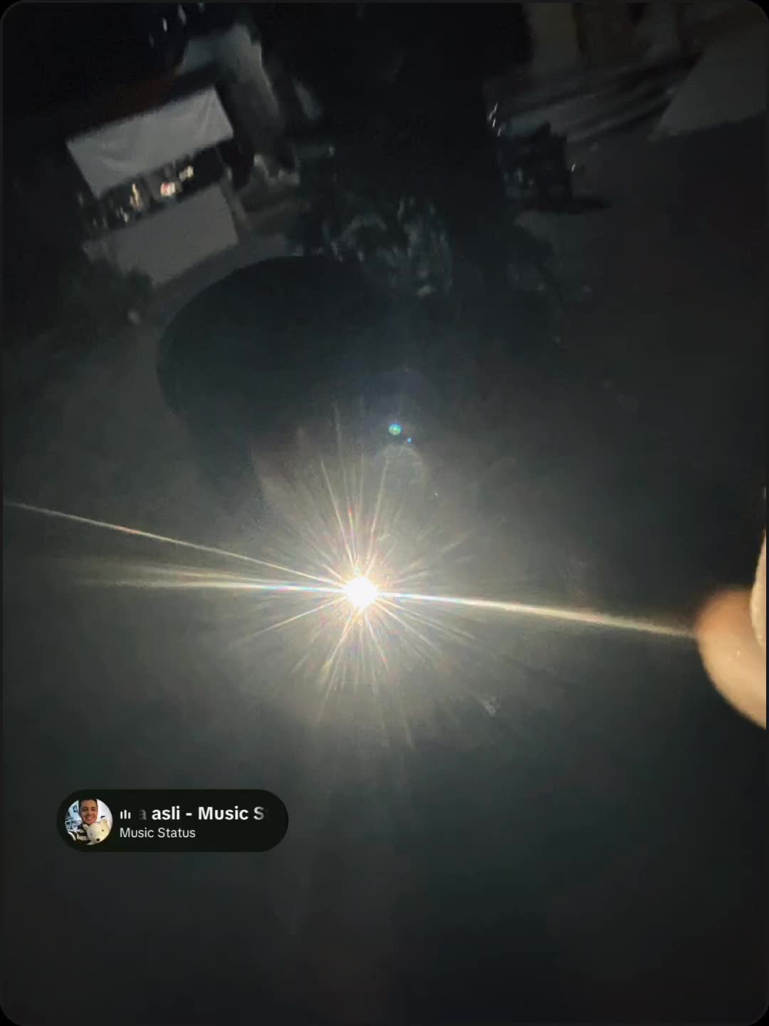 @...