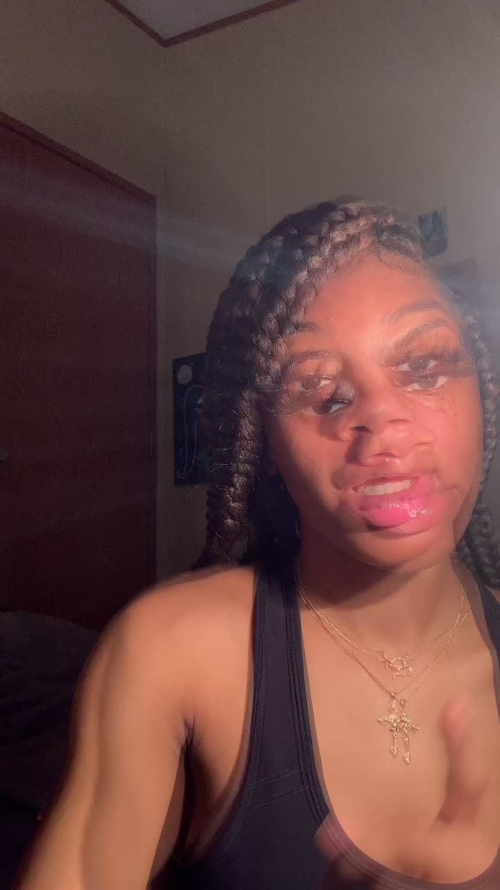 @Niah🤣😘