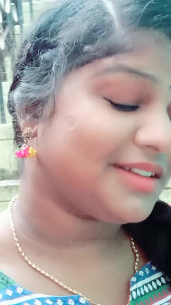 @😊ishu.......Eswari