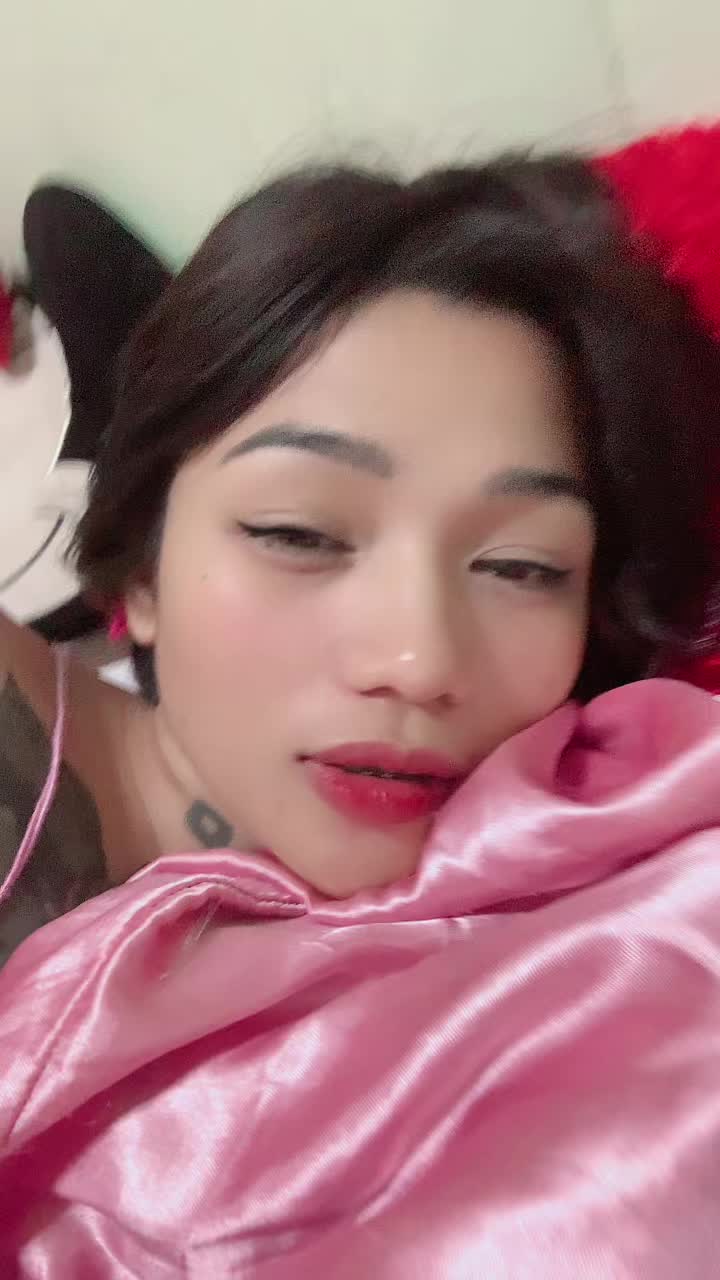 @Trixie Llanes