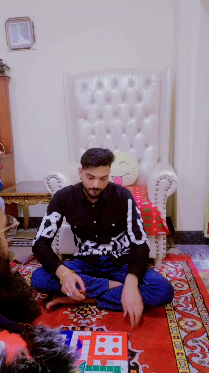 @🦅Hamza Malik🦅