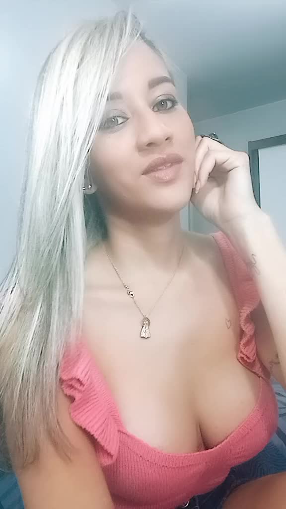 @Tha&iacute;s