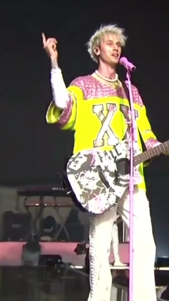 @mgk lover