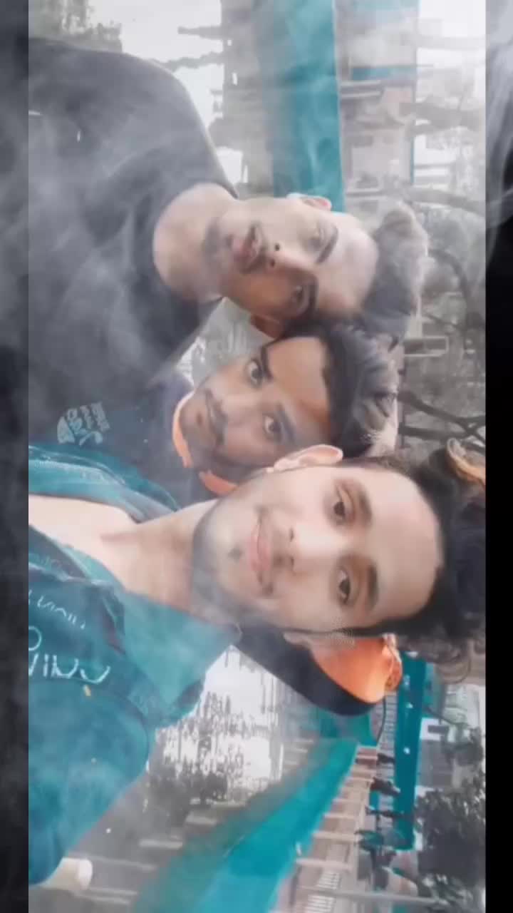 @Mr ZeeshAn