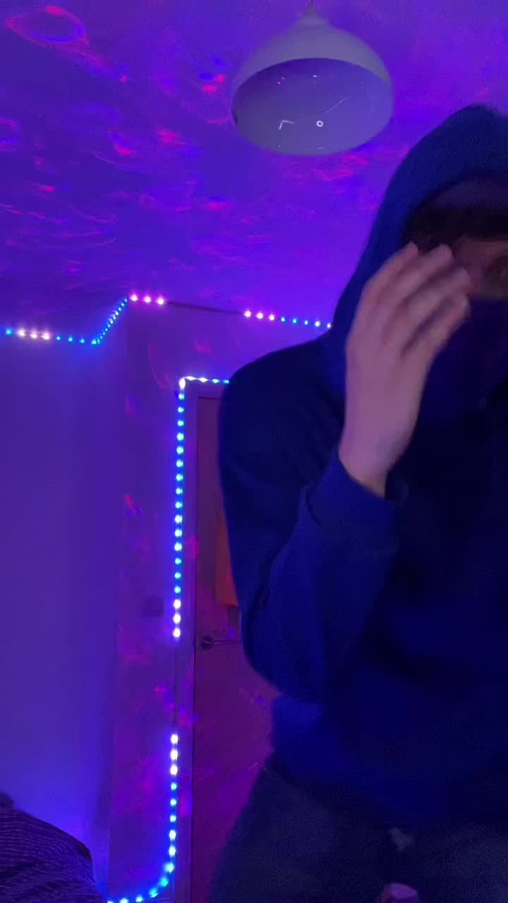 @Coloured dancer