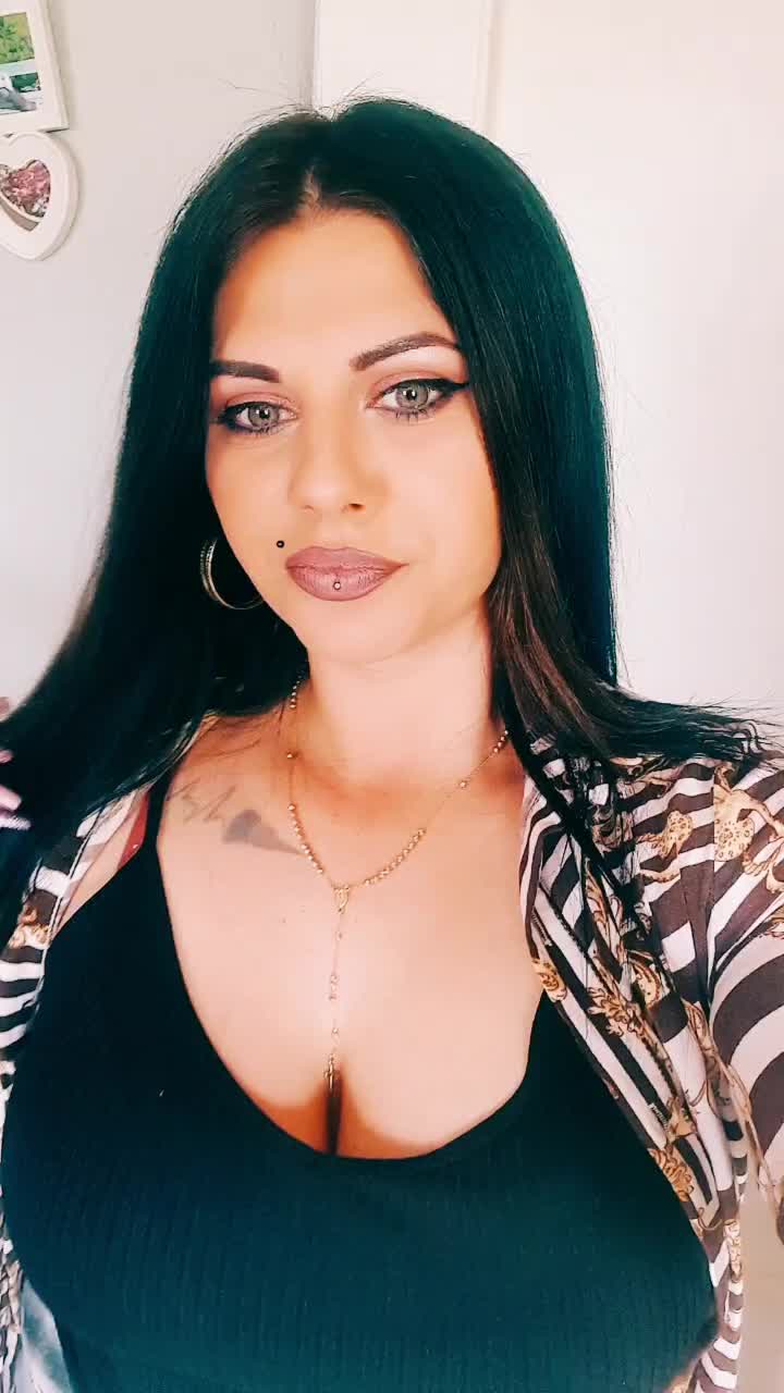 @𝐸𝓁𝑒𝓃𝒶 👑𝒞𝒶𝓉𝒶𝓁𝓎𝓃𝒶