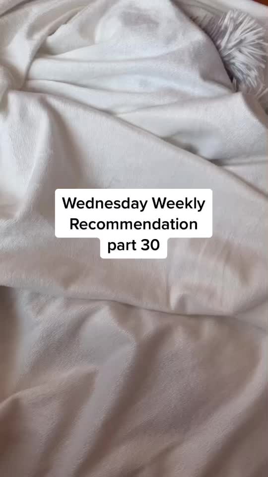@the.bookish.corner