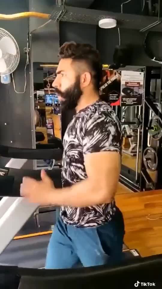 @such a beardo 💪🏻