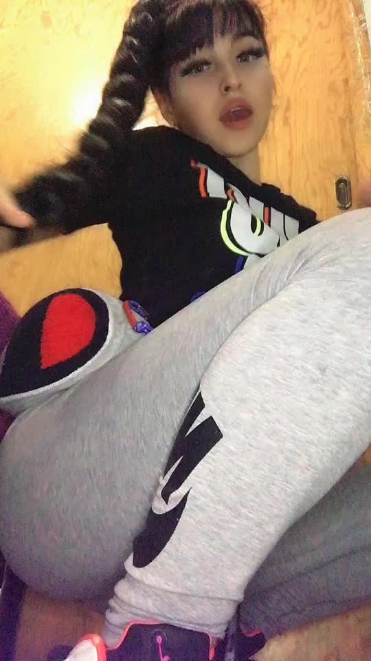 @𝑃𝑒𝑟𝑙𝑖𝑡𝑎💸👸🏻📿